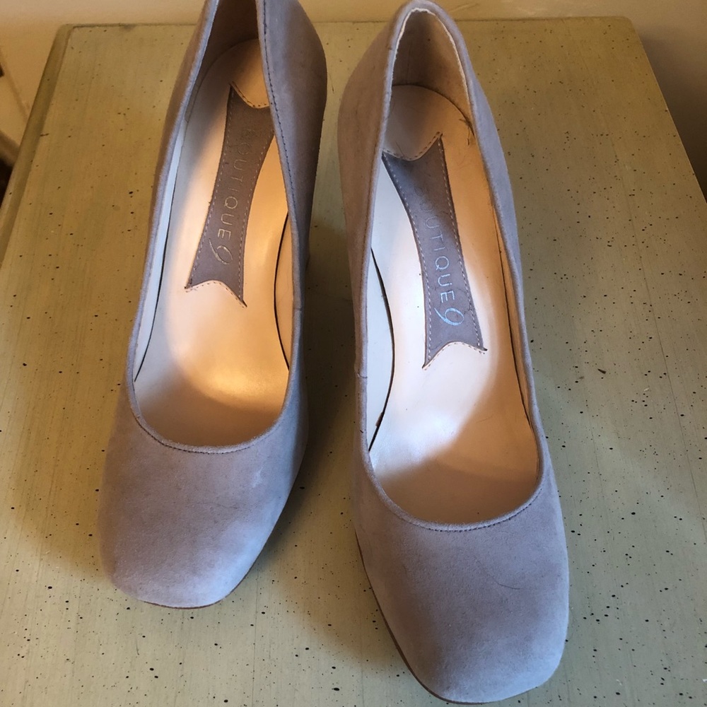 Boutique 9 Suede Gray Chunky Heels